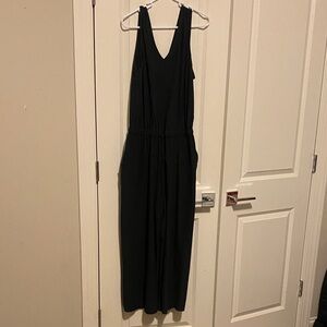 Black Sleeveless Jumpsuit